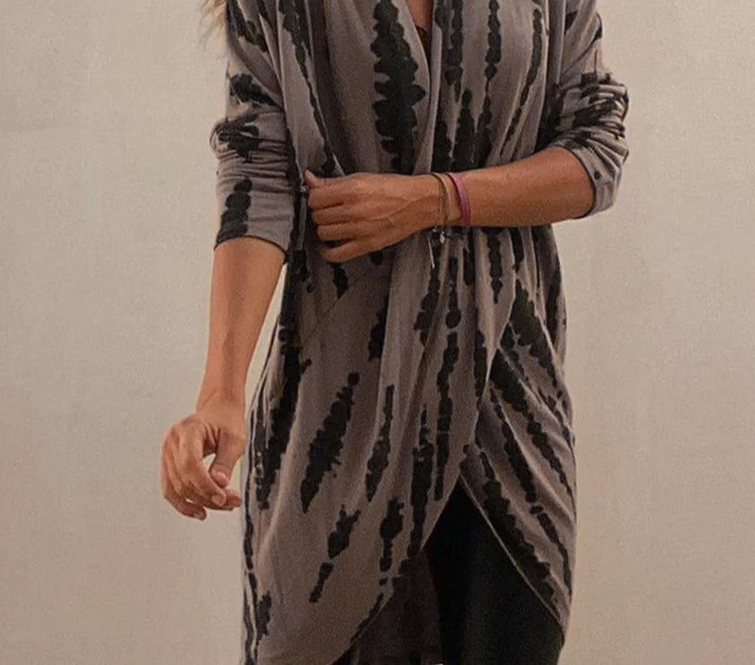 Full Size Contrast Long Sleeve Longline Top