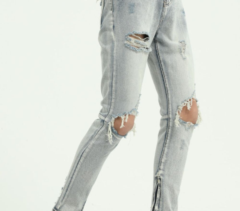 a21b12b7-6c52-438a-8154-d8643af2dbb3-Max