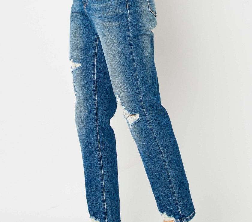 Judy Blue Full Size Queen Of Hearts Coin Pocket BF Jeans