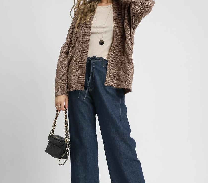 acf9806b-77d2-4d1d-8c79-f19f280dbe9a-Max-Origin