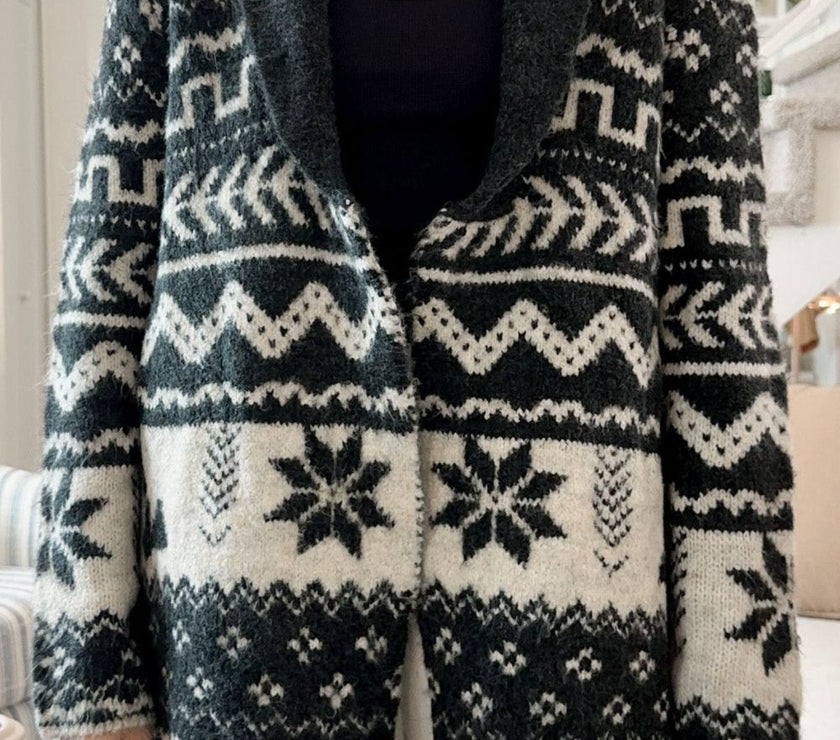 Snowflakes Collared Neck Long Sleeve Cardigan