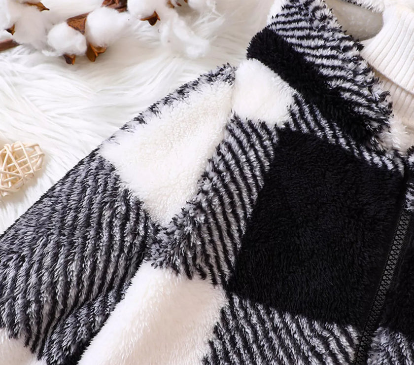 afb52e9eeec947ea9e9bf6bf3e1f32ae-Max-Origin