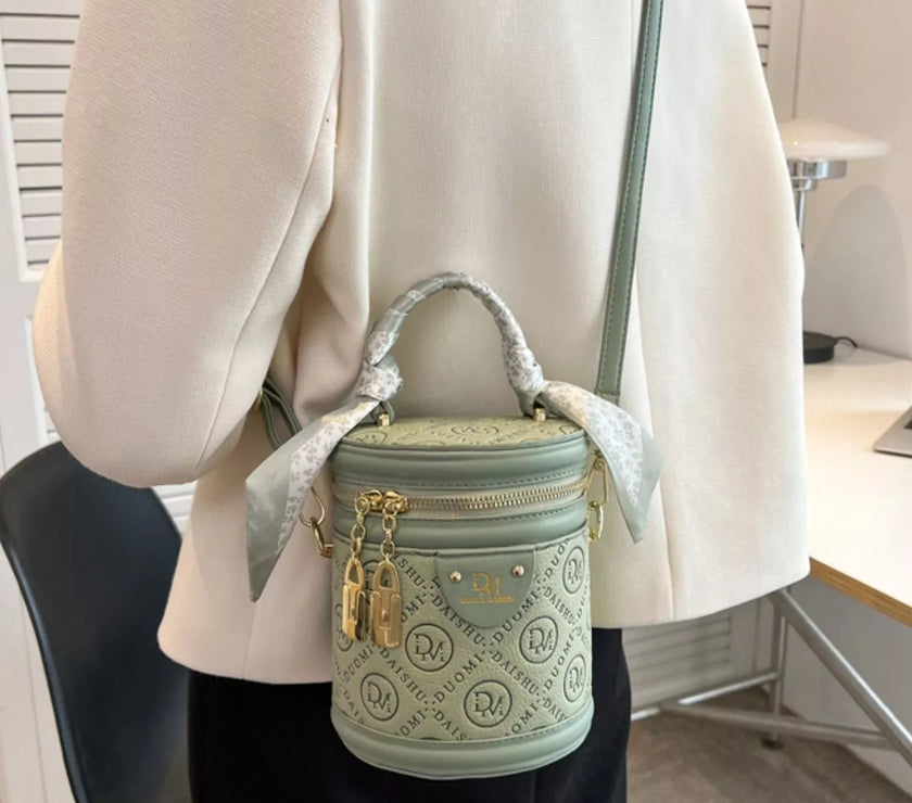 b35f5635-0e1e-4a38-b285-ab710dd249e9-Max-Origin