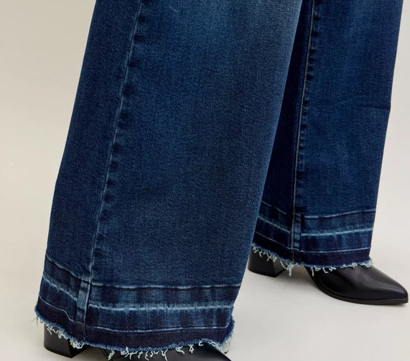 b556defc013f430fa553f2eb4d10c3fa-Max-Origin