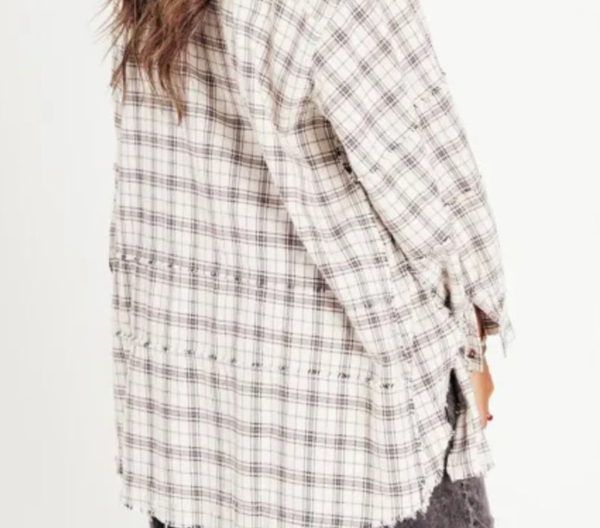 Exposed Seam Plaid Collared Neck Long Sleeve Shirt