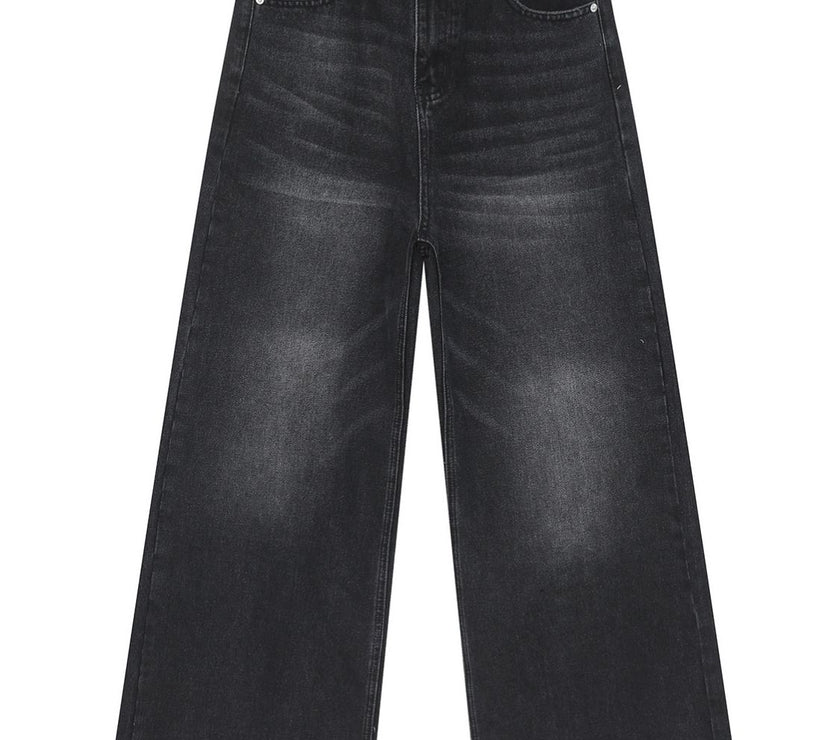 b6569b78-bd14-4db4-9e81-1080476fa489-Max