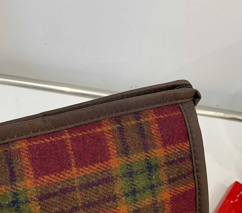 Contrast Plaid Clutch with Zipper