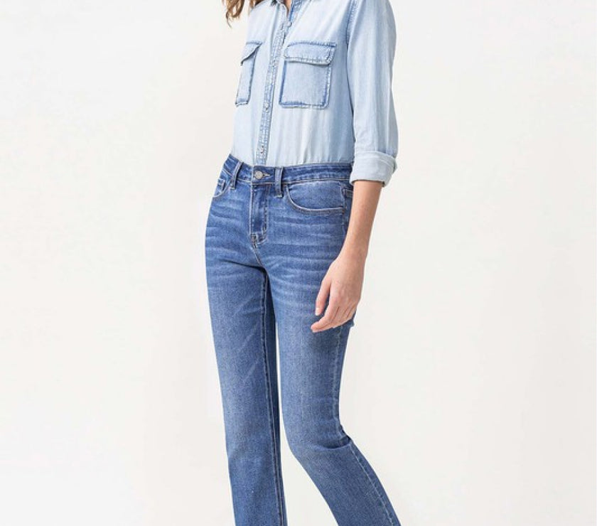 c913c5b49e6743be9f15042a00c03f84-Max