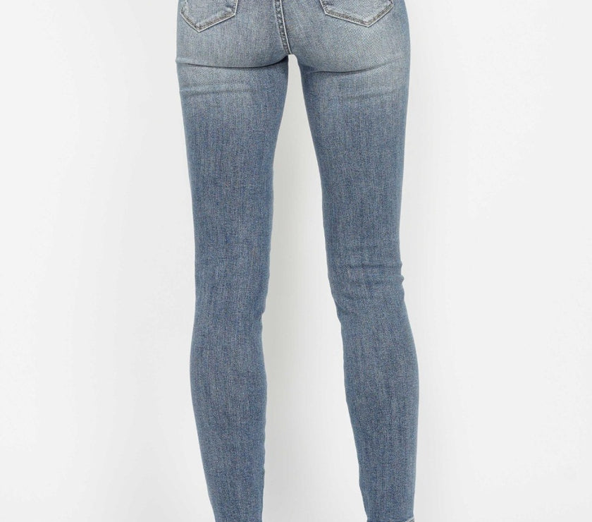 Judy Blue Full Size Tummy Control Contrast Wash Skinny Jeans