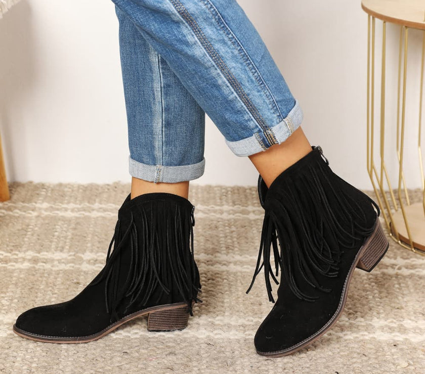 cd40c91ff57a4bbb8e4e58851e85805e-Max