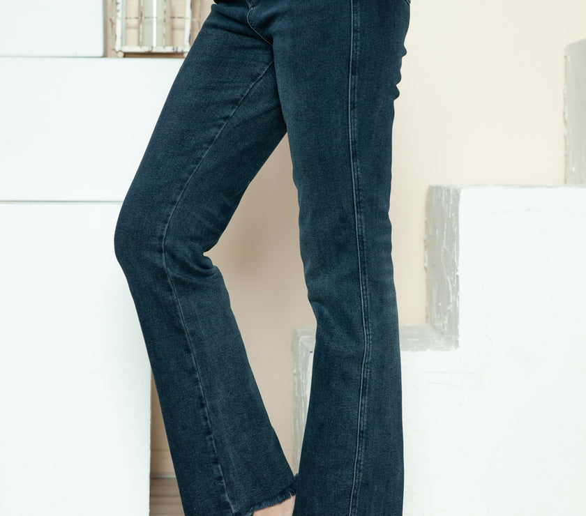 Judy Blue Full Size Button Fly Hem Destroy Straight Jeans