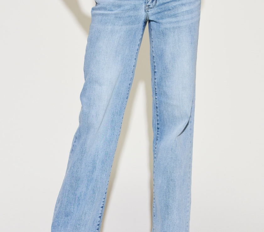 Judy Blue Full Size V Front Waistband Straight Jeans