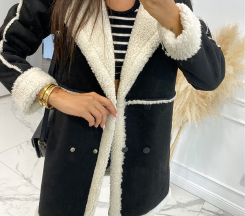 Lapel Collar Exposed Seam Buttoned Coat