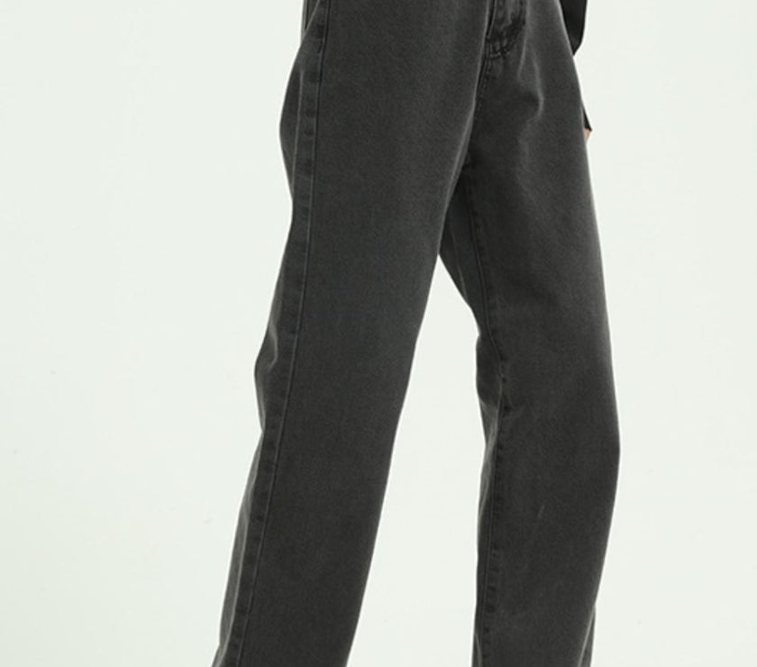 da06d0f4-eb44-49e3-bde8-10f8a36950b8-Max