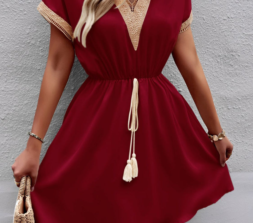 Devine Contrast Trim V-Neck Short Sleeve Mini Dress