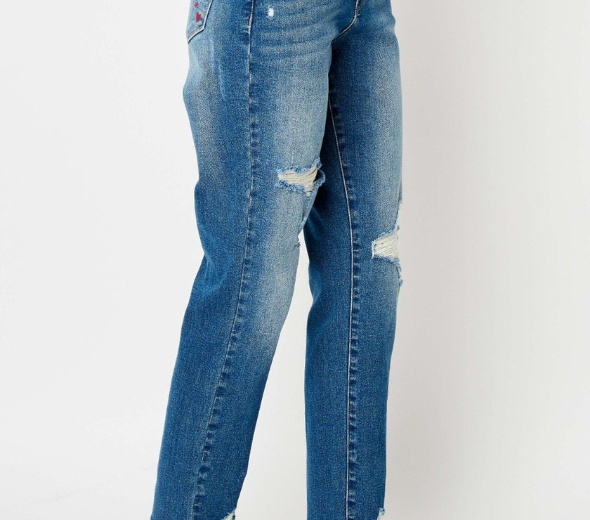 Judy Blue Full Size Queen Of Hearts Coin Pocket BF Jeans