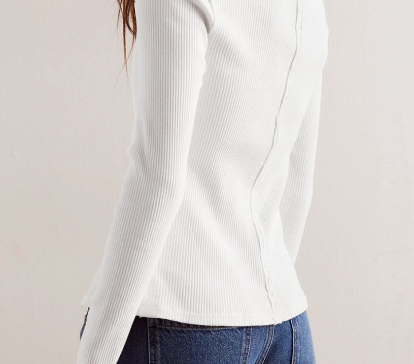 Ribbed Round Neck Long Sleeve Top