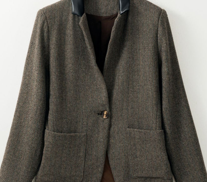 Pocketed Buttoned Long Sleeve Blazer