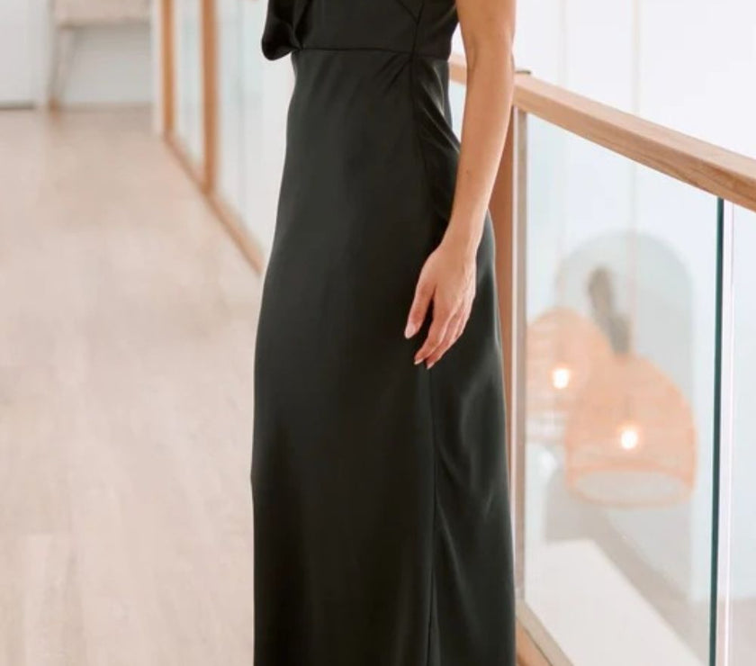 Single Shoulder Sleeveless Maxi Dress