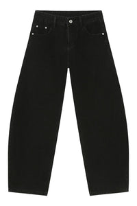 f0b4e6b5-e3b0-416e-9407-2c976a19b7be-Max