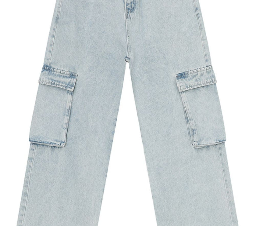 f1e8520e-ad7f-4b87-b64d-4903274cb087-Max