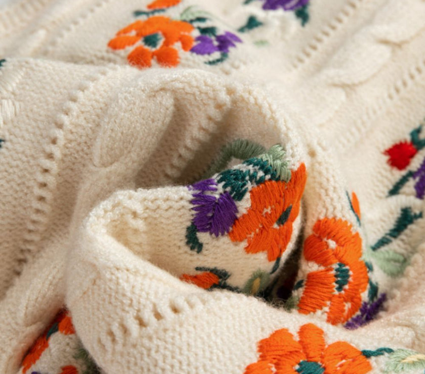 Embroidered Cable-Knit Round Neck Sweater Vest