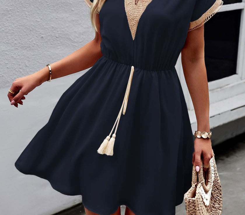 Devine Contrast Trim V-Neck Short Sleeve Mini Dress