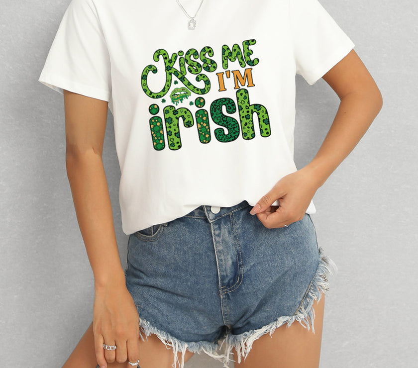 KISS ME I'M IRISH Round Neck T-Shirt