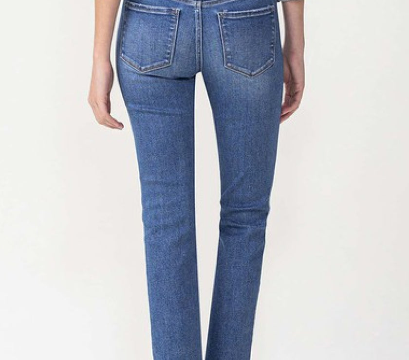 f4ec9c2958d74df99543d98044606864-Max