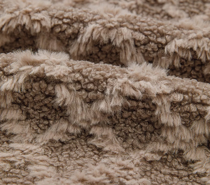 f8170cc3aaab4efaa3c8072f6a1600a7-Max-Origin